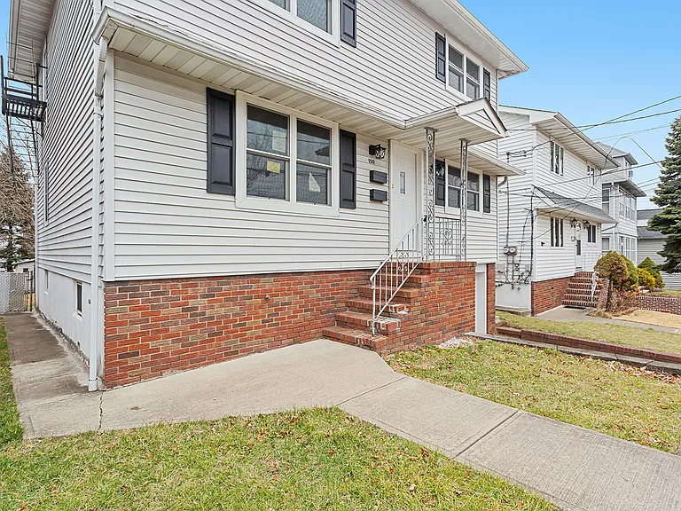 148 Arlington Ave #2 — Photo 17