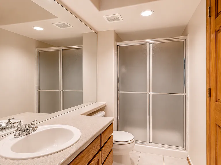 9865 Glenstone Trl — Photo 20
