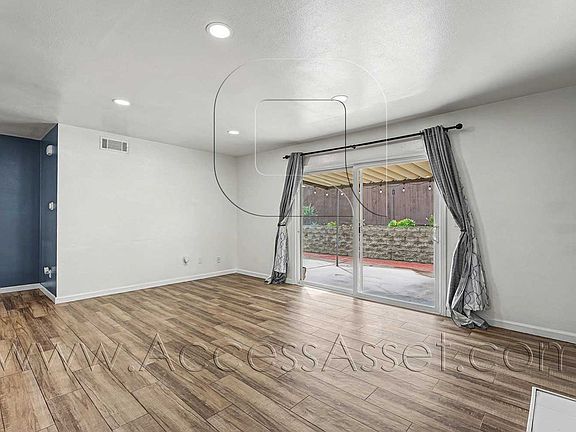 4th image of 9455 Cathywood Dr
