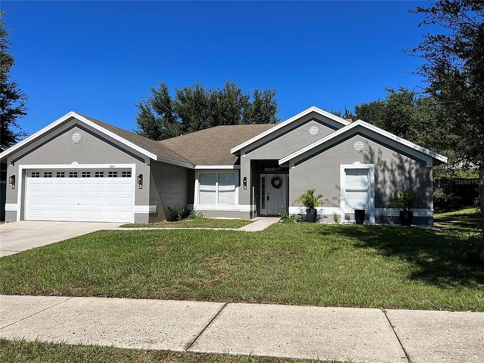 1st image of 914 Cork Oak Ln