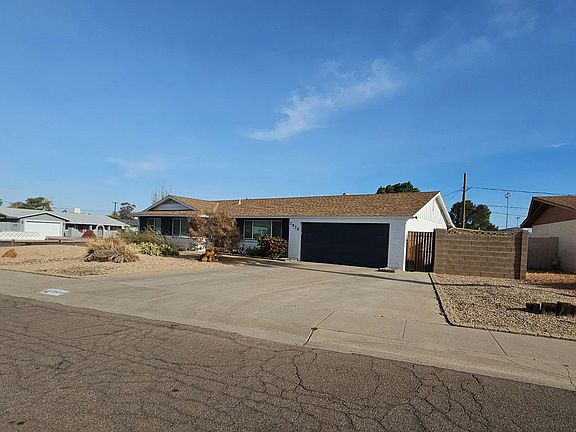2nd image of 2839 E Mercer Ln