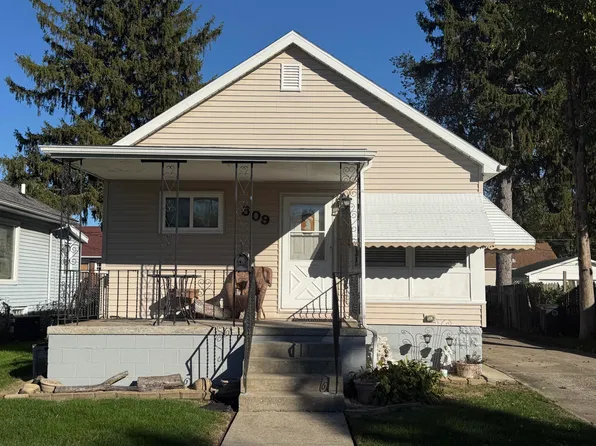 809 Lake St, Hobart, IN 46342
