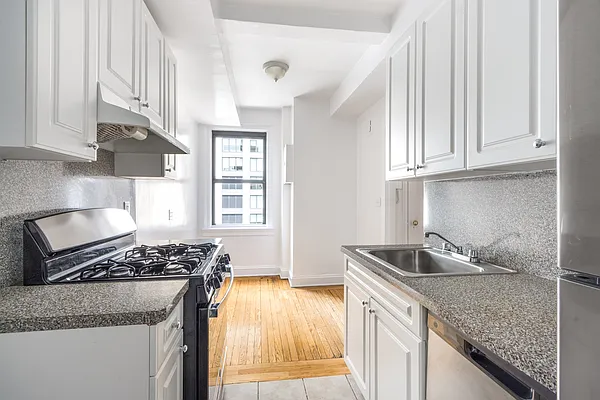 Rented by Brown Harris Stevens | media 17