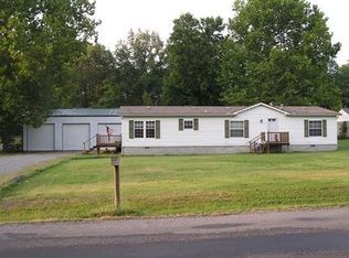 1774 Dr Springs Rd, Carterville, IL 62918