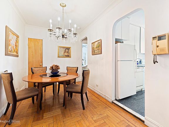 4th image of 257 W End Ave #3C