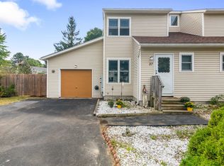 37 Grey Birch Dr, Colchester, VT 05446