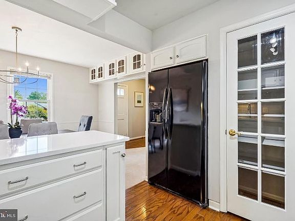 5th image of 14424 Cool Oak Ln