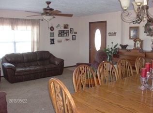 106 S Highland Ave, Hobart, OK 73651