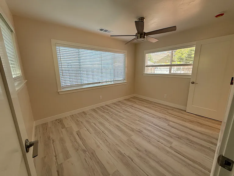 1537 Keesling Ave — Photo 20