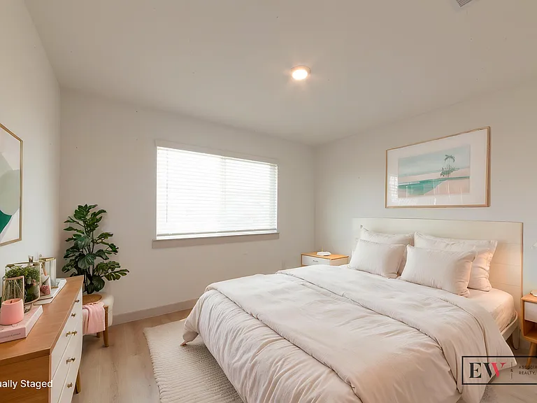4010 Garver Grove Ln — Photo 3