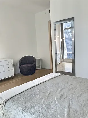 Rented by Douglas Elliman | media 29