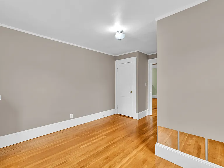 11 Upland Rd — Photo 14