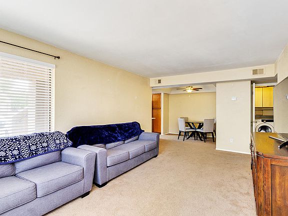 4th image of 1905 E UNIVERSITY Drive #122