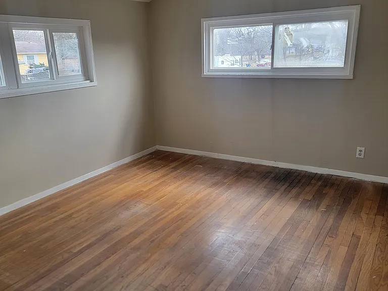 4974 Tennessee St — Photo 3