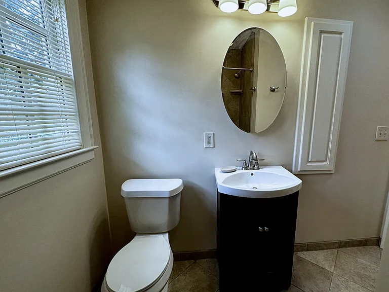 1387 Midview Dr — Photo 11