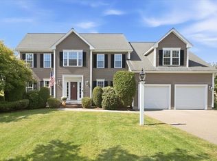 15 Garden Ter, Walpole, MA 02081