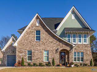 8318 Grayback Blvd, Owens Cross Roads, AL 35763