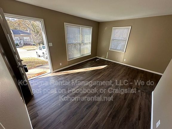 4th image of 5411 N Indiana Ave