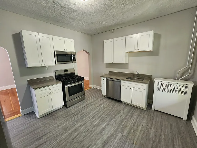 39 Harwood St #2 — Photo 1
