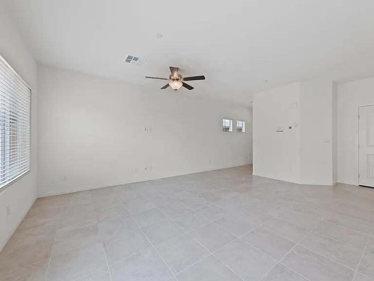 412 Canary Song Dr — Photo 7