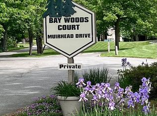 2327 Bay Woods Ct, Bay City, MI
