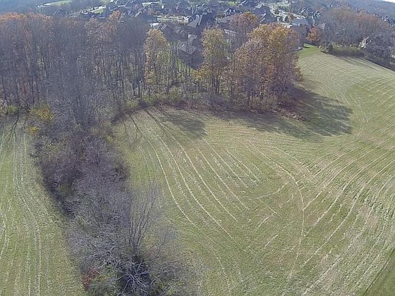 3rd image of 18530 Bridgemore Ln