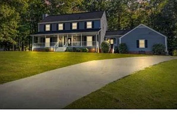 108 E Creekview Dr SW