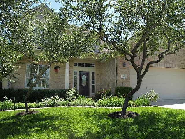 1st image of 12912 Noyes Ln