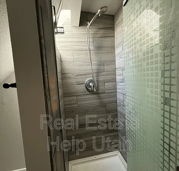 365 S Elizabeth St #5 — Photo 5