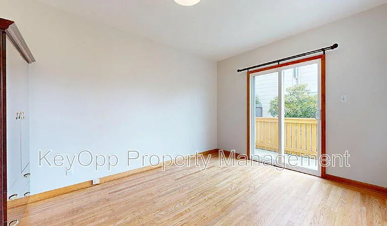 806 34th Ave — Photo 15