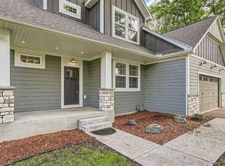 16280 Westgate Ln, Eden Prairie, MN 55344