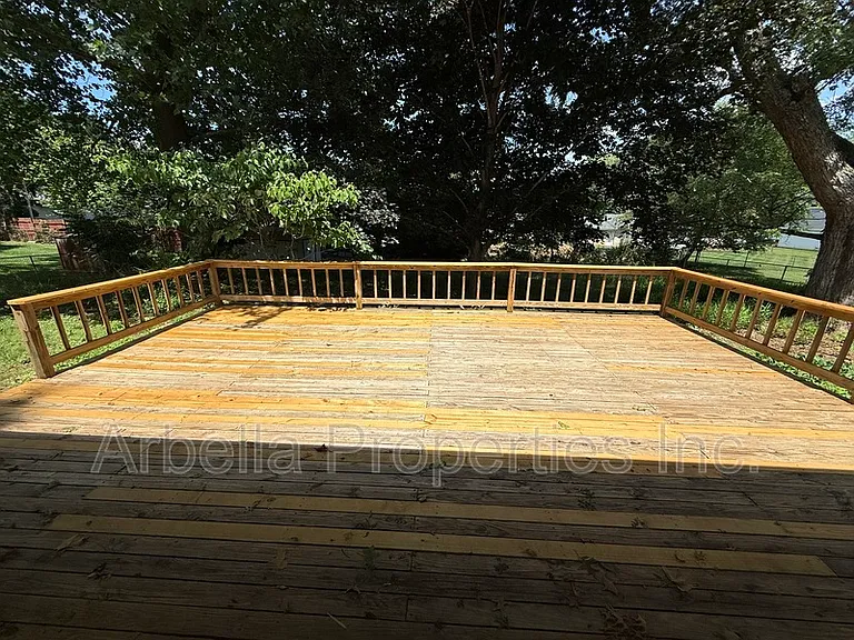 2708 Granbrook Dr — Photo 19