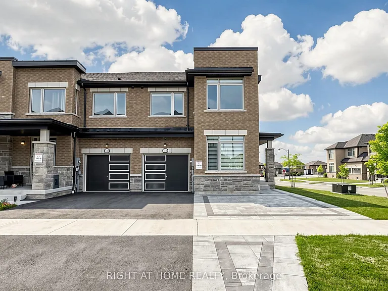 2046 Cameron Lott Cres — Photo 3