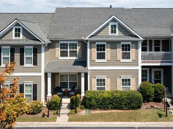 1126 Lake Point Way, Suwanee, GA 30024