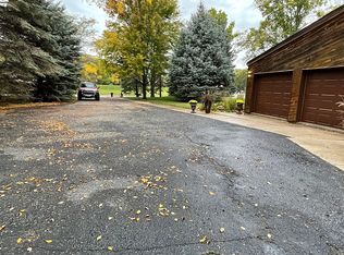 12956 Prairiewood Dr, Aberdeen, SD 57401