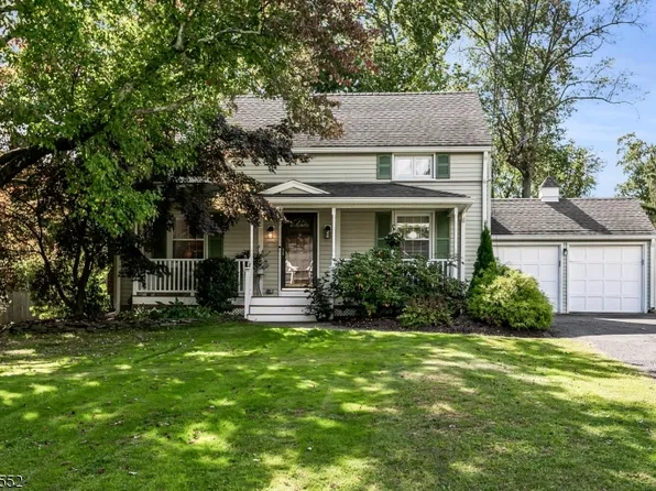 20 Woodstone Rd, Bernards Twp., NJ 07920