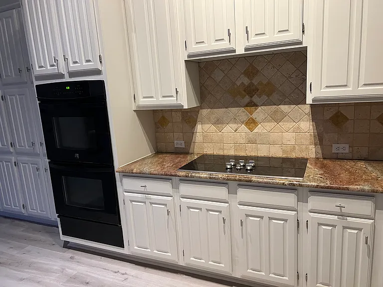 7717 Lakecrest Ct — Photo 6