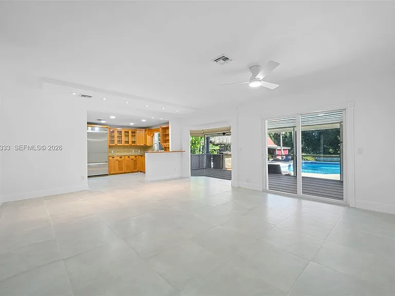 5300 SW 162nd Ave — Photo 11