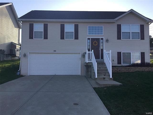 1st image of 1015 San Luis Dr