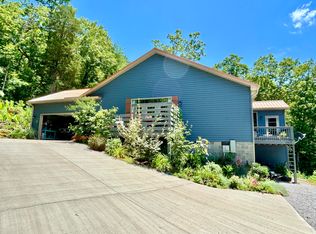 3296 Omega Park Rd, Somerset, KY