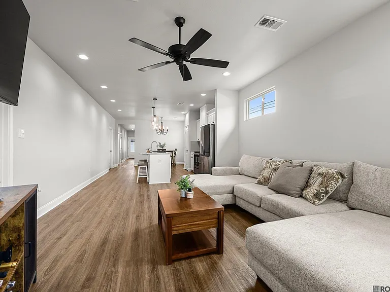 904 Dorado Ave — Photo 9