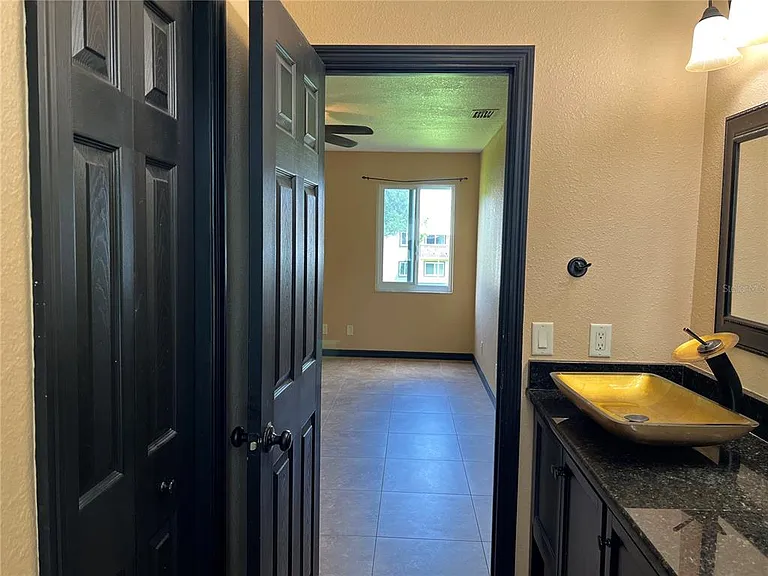 22481 Westchester Blvd #B27 — Photo 19