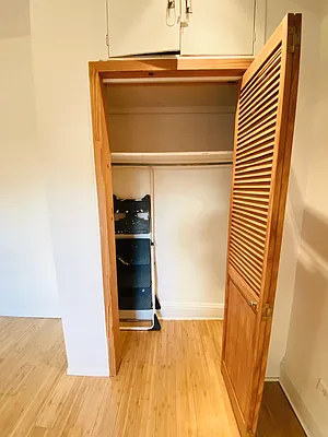 Rented by Nooklyn NYC LLC | media 12