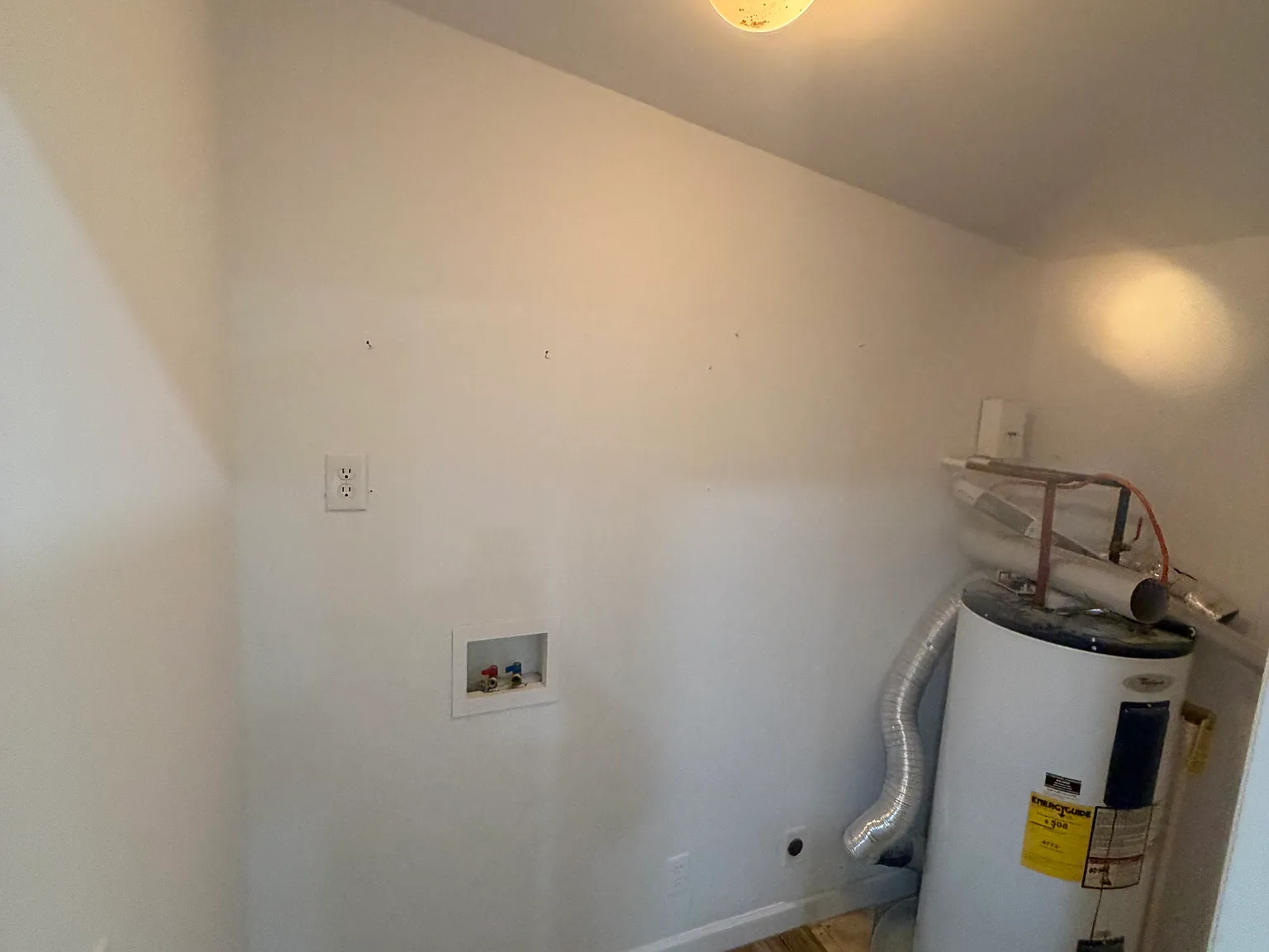 3 bed, 1150 sqft, $2,000 — Photo 3