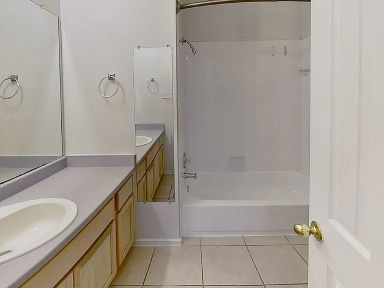 1705 Constantino Cir #B — Photo 13