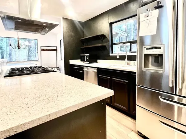 27151 Lake Dr, Pioneer, CA 95666