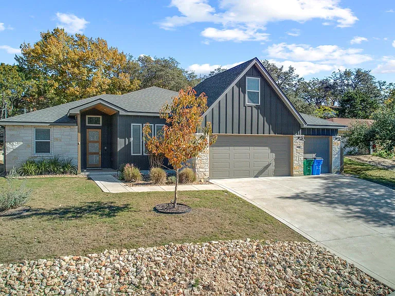 6509 Shady Ln — Photo 1