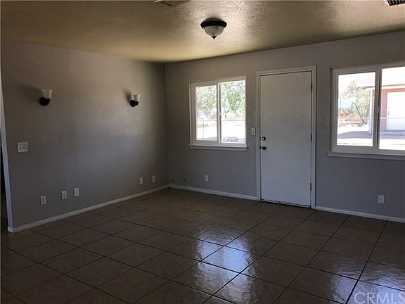5th image of 16385 Cashew St