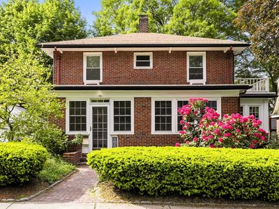 301 Pond St, Jamaica Plain, MA, 02130