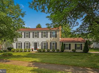 285 Candlewyck Ln, Hershey, PA 17033